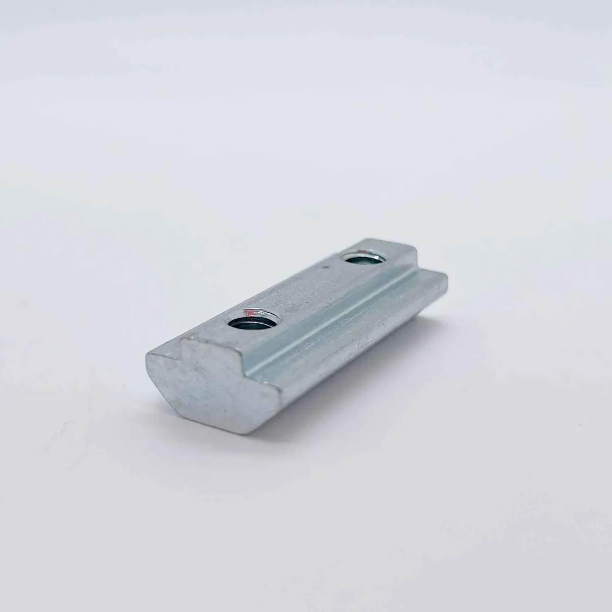 Nutenstein Schwer 2×M6, 40mm – Foto