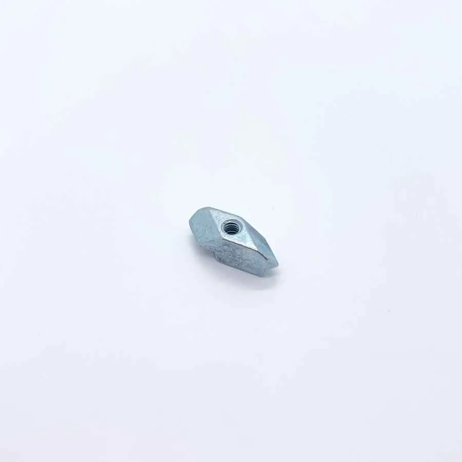 Rhombusmutter Nut 8 M4 – Foto